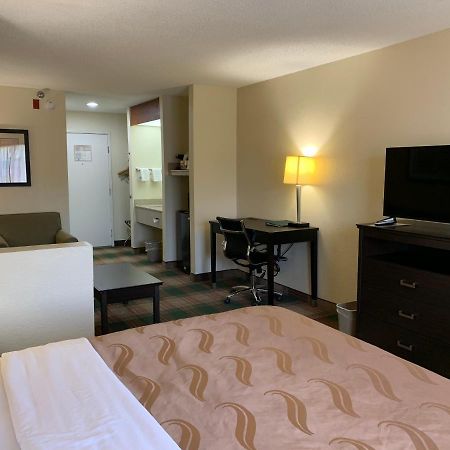 Quality Inn Montgomery South Hope Hull Экстерьер фото